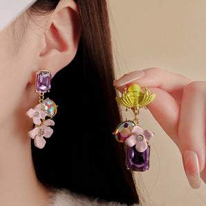 1 Pair Elegant Sweet Flower Inlay Alloy Rhinestones Drop Earrings