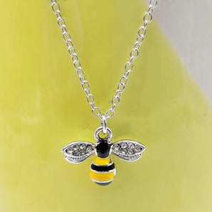 Nihao Wholesale IG Style Basic Korean Style Bee Alloy Enamel Plating Inlay Rhinestones Gold Plated Silver Plated Women's Pendant Necklace