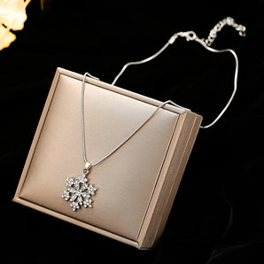 Nihao Wholesale Elegant Snowflake Alloy Inlay Rhinestones Women'S Earrings Necklace