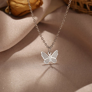 Nihao Wholesale hot-selling butterfly pendant necklace creative retro simple alloy clavicle chain wholesale