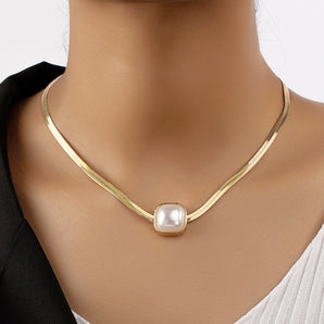 Nihao Wholesale Elegant Commute Heart Shape Alloy Plastic Plating 14K Gold Plated Women's Pendant Necklace
