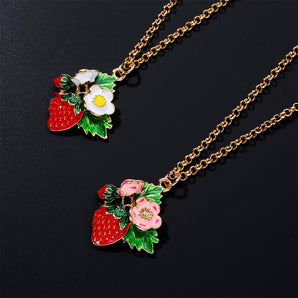 Nihao Wholesale Sweet Leaf Flower Strawberry Alloy Enamel Plating Women'S Pendant Necklace 1 Piece