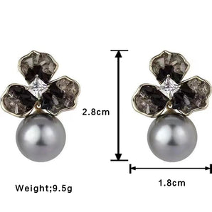 Nihao Wholesale 1 Pair Casual Simple Style Flower Plating Inlay Alloy Rhinestone Zircon Silver Plated Drop Earrings