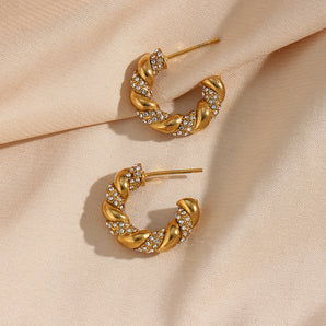 Nihao Wholesale Fashion C Shape Spiral Stripe Inlay Stainless Steel Zircon Gold Plated Earrings