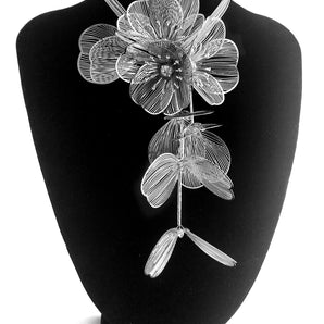 Nihao Wholesale Elegant Luxurious Shiny Flower Alloy Plating Women'S Long Necklace