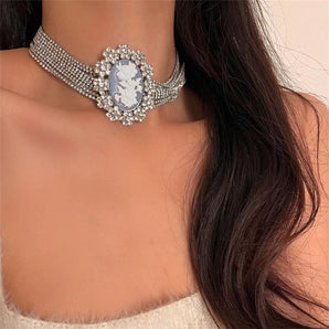 Nihao Wholesale Retro Luxurious French Style Plant Alloy Plating Inlay Acrylic Rhinestones Silver Plated Women's Choker